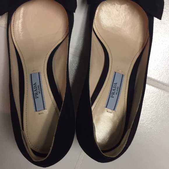 Prada heels size 35 - Picture 3 of 6